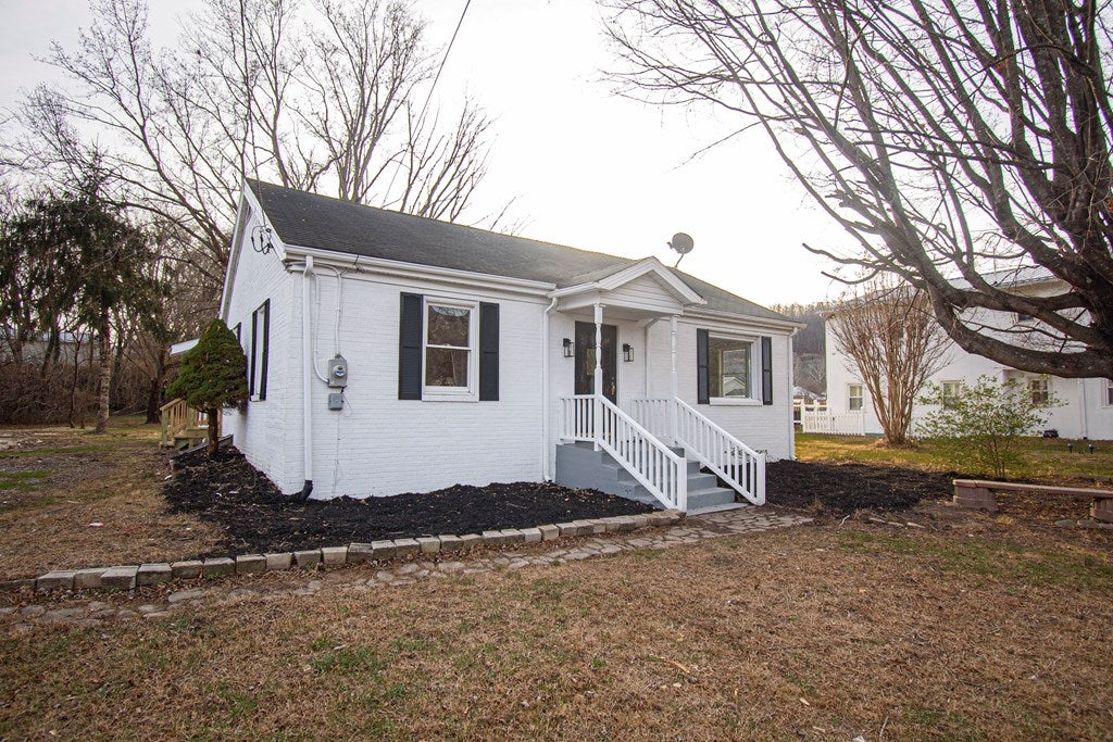 5291 Lafayette Road Elliston, VA 24087 - Photo 2 of 55 Gallery Image 2