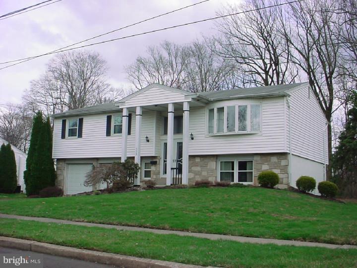 328 Clair Road Southampton, PA 18966 - Photo 2 of 25 Gallery Image 2