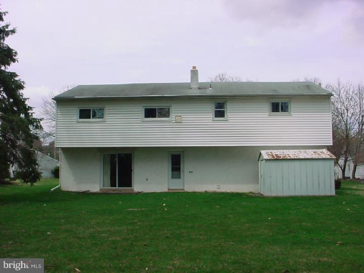 328 Clair Road Southampton, PA 18966 - Photo 3 of 25 Gallery Image 3