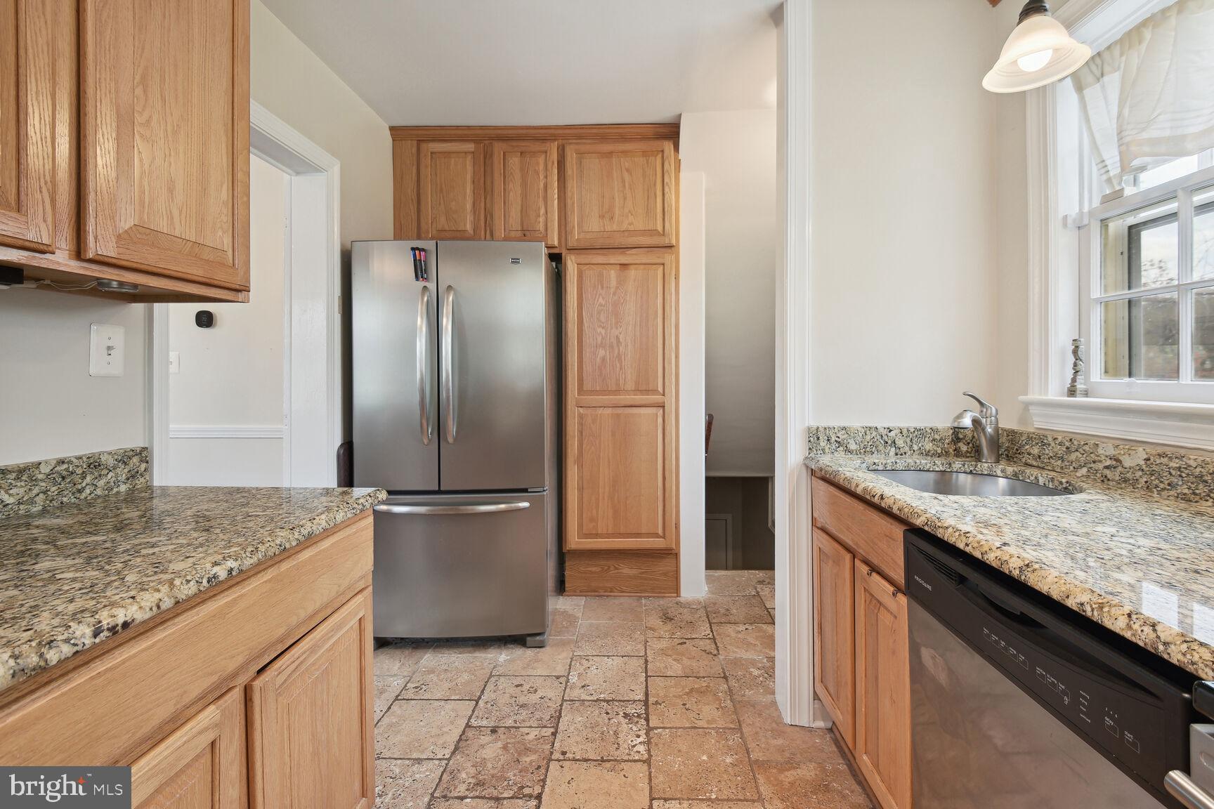 210 Baden Street Silver Spring, MD 20901 - Photo 14 of 30 Granite counters and stainless appliances