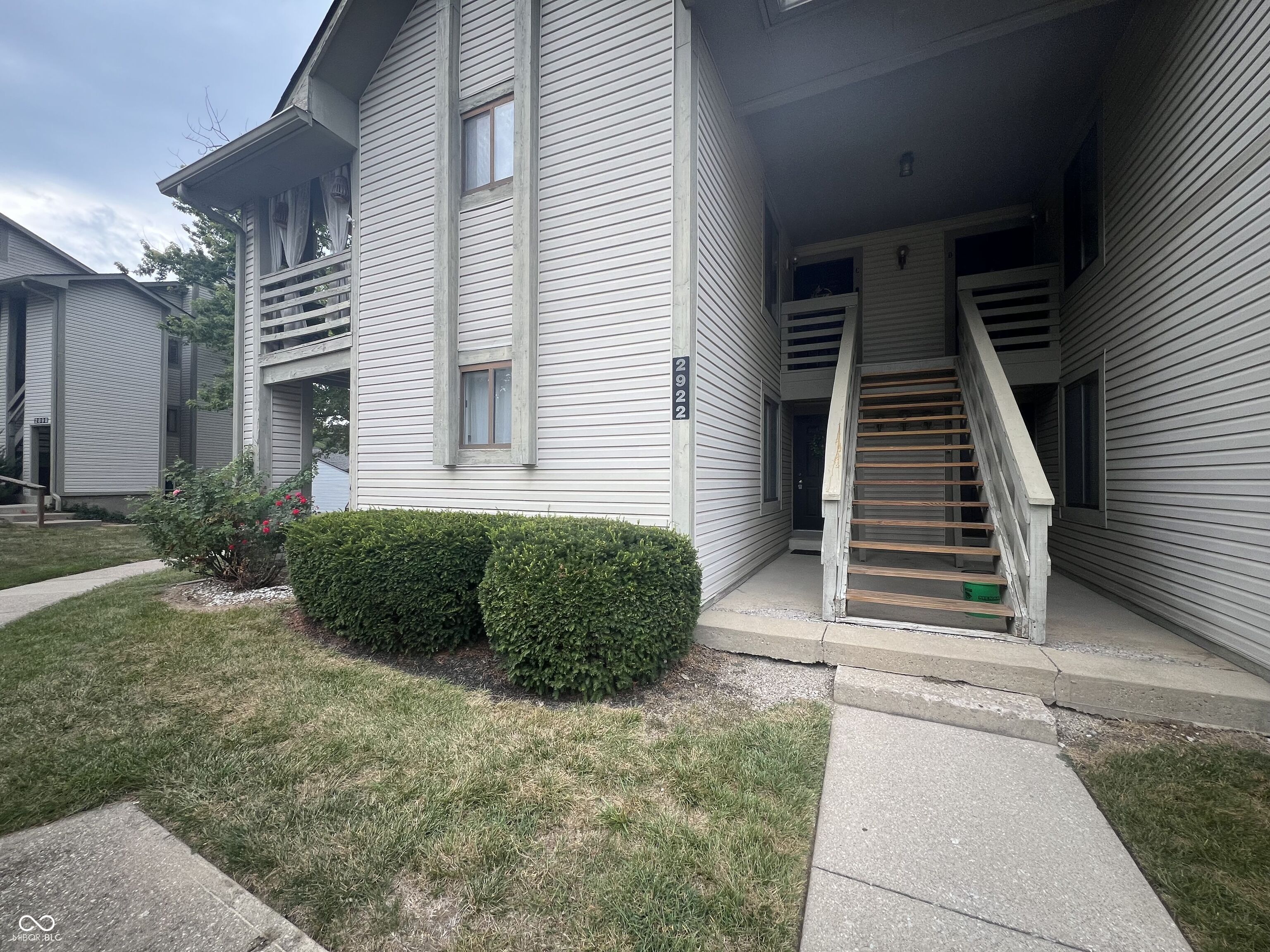 2922 Eagles Crest Circle, Unit A Indianapolis, IN 46214 - Photo 3 of 18