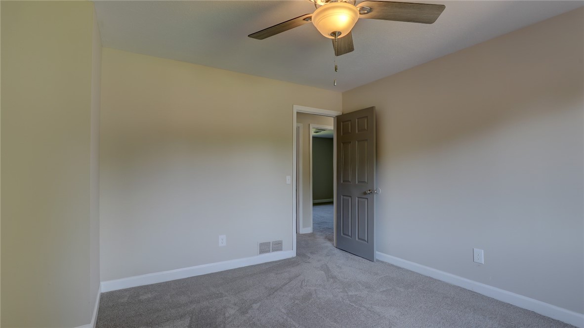 2287 Valley View Place Decatur, IL 62522 - Photo 43 of 43