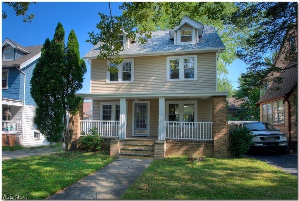 3521 Bainbridge Road Cleveland, OH 44118 - Photo 1 of 28