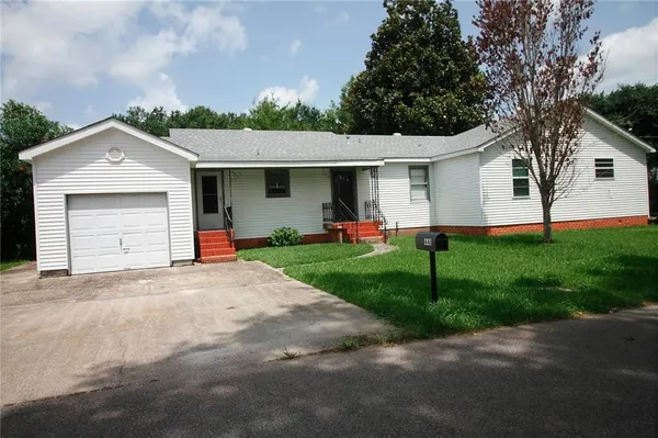 $1,650 | 441 West B Street, Norco, LA 70079