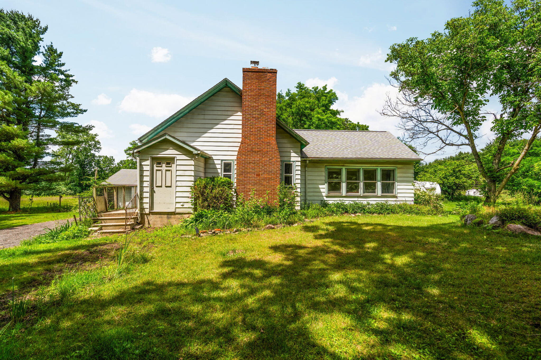 18250 Bush Road Chelsea, MI 48118 - Photo 4 of 55 39-web-or-mls-DSC00842