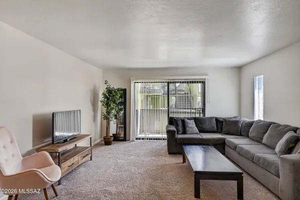 $320,000 | 921 North Euclid Avenue, Unit 114, Tucson, AZ 85719
