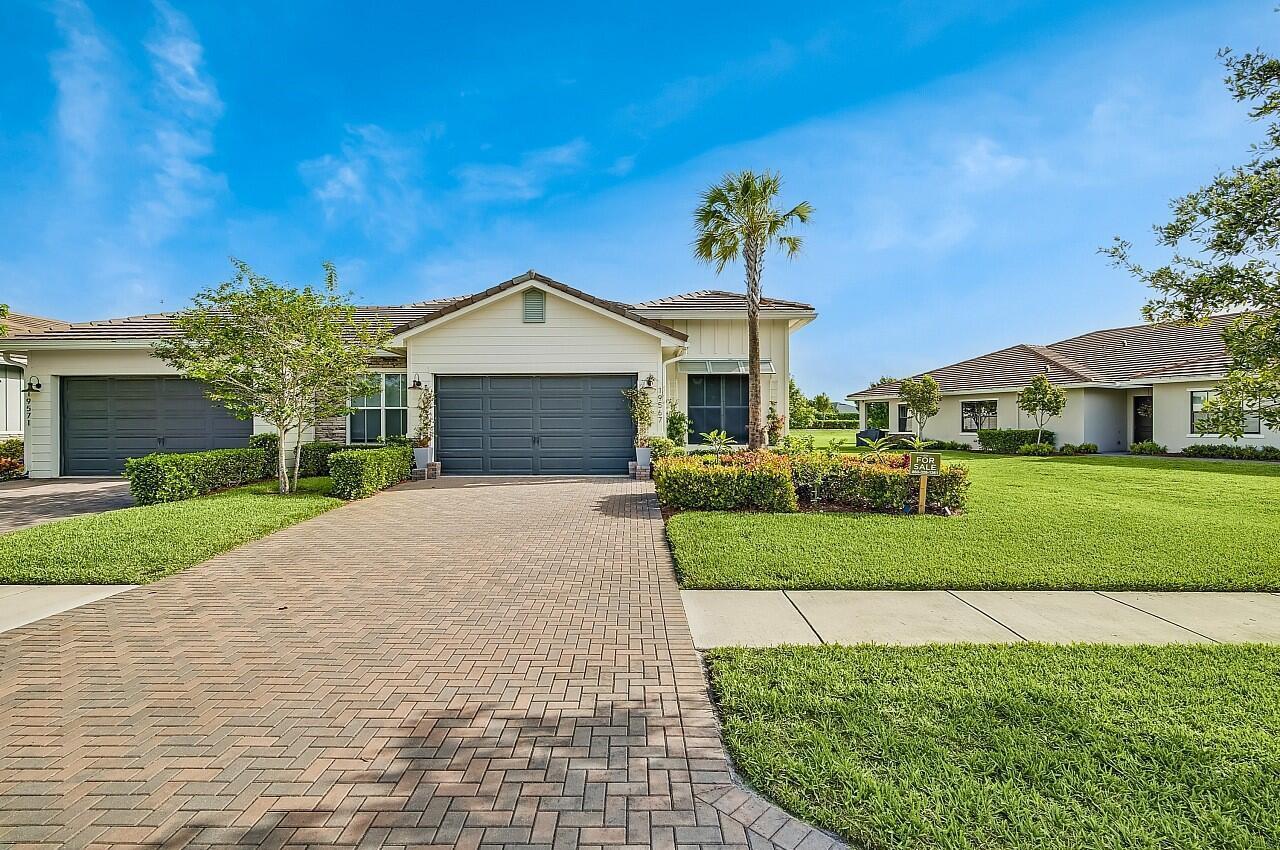19567 Weathervane Way Loxahatchee, FL 33470 - Photo 2 of 49 beyc68f8cb5e2fe43