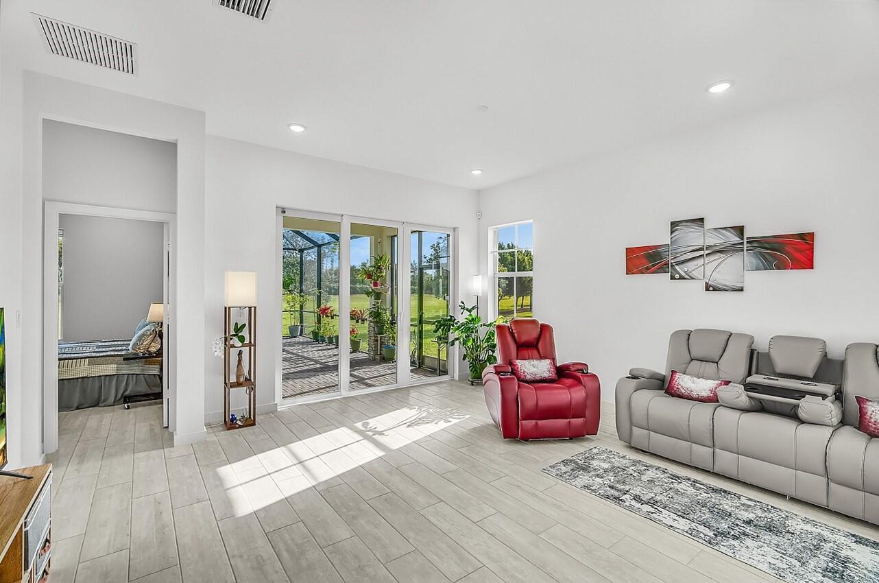 19567 Weathervane Way Loxahatchee, FL 33470 - Photo 9 of 49 beyc68f8cb6ae0ecf