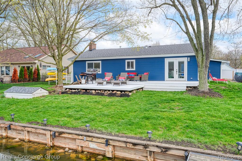 10866 Colony Road Pinckney, MI 48169 - Photo 2 of 40