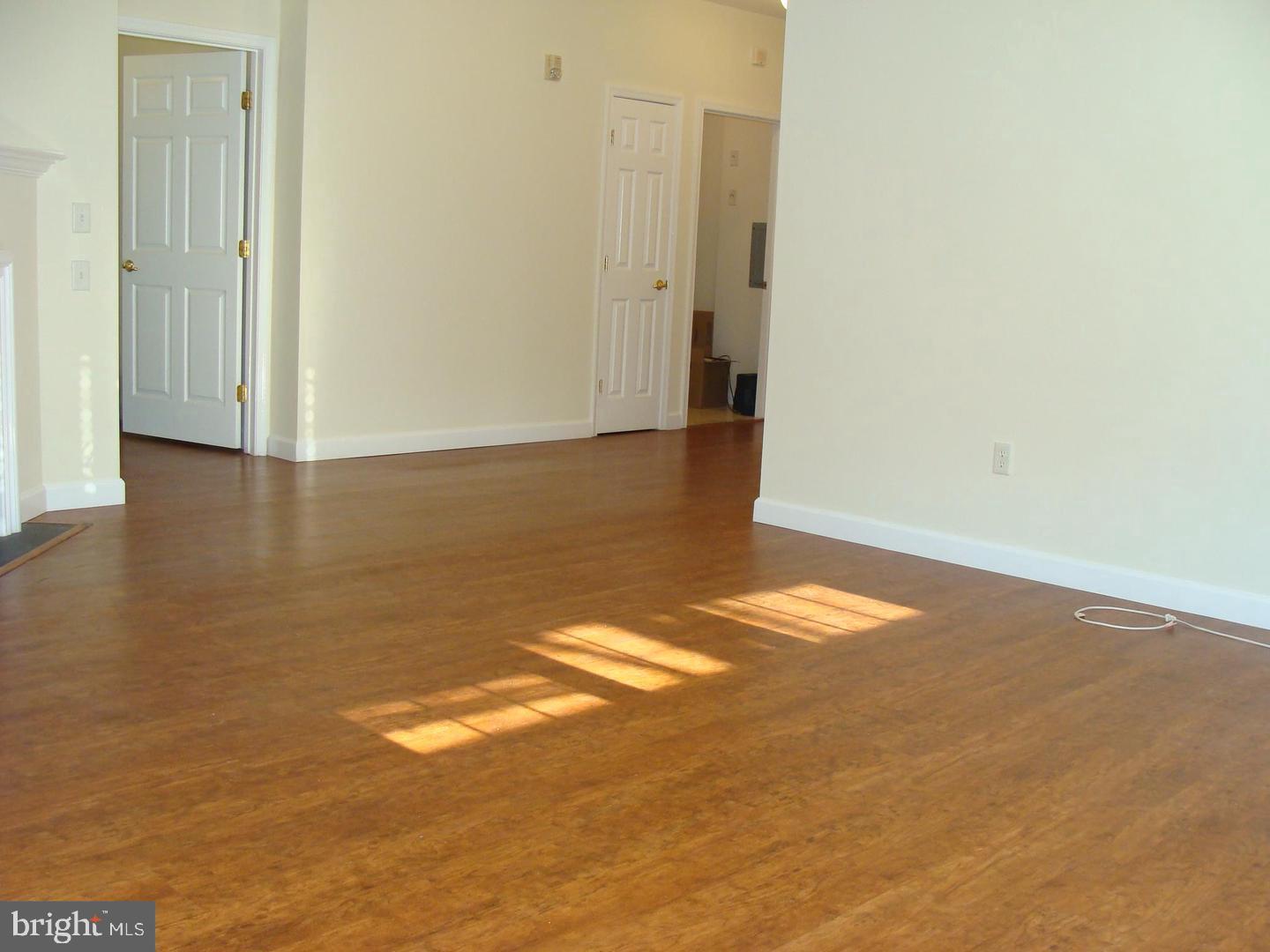 52 Kyle Way Ewing, NJ 08628 - Photo 13 of 27