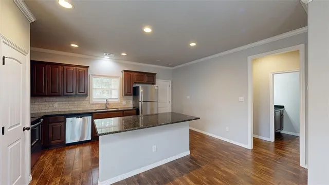 $4,200 | 109 Southland Street, College Station, TX 77840