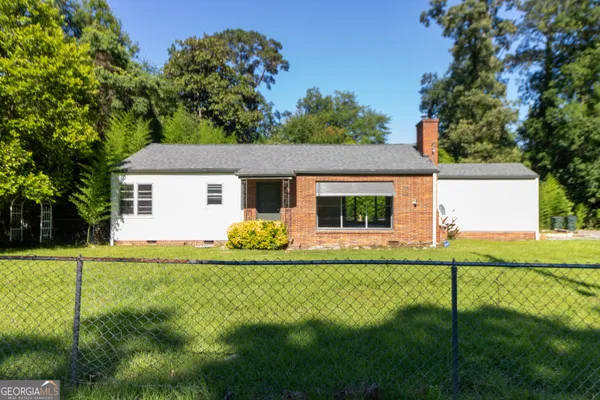 $155,000 | 132 Evergreen Street, Warner Robins, GA 31093