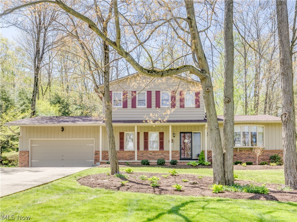 1418 Belle Meade Drive Akron, OH 44321 - Photo 2 of 35
