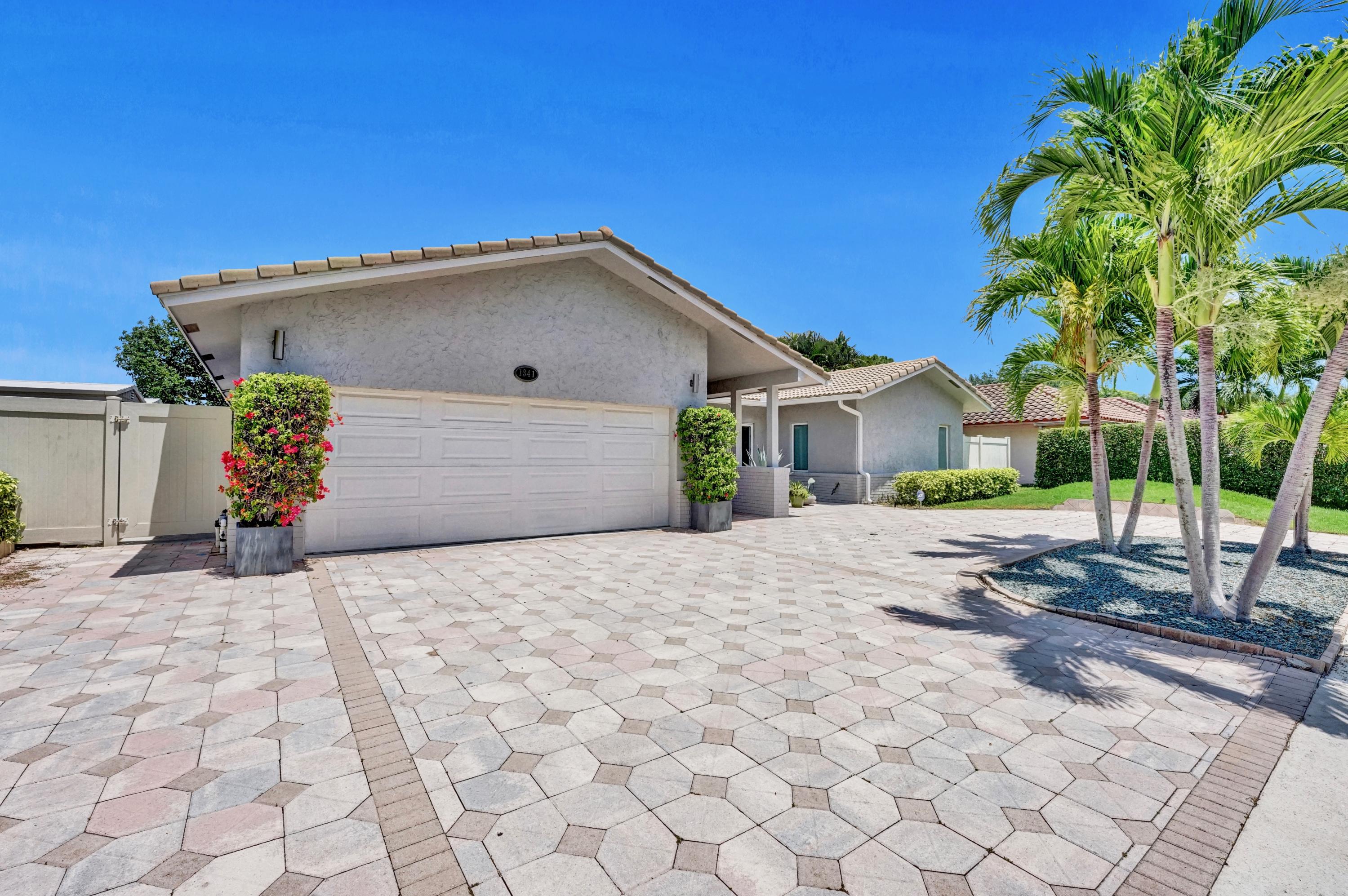 1341 Southwest 21st Lane Boca Raton, FL 33486 - Photo 4 of 65 4