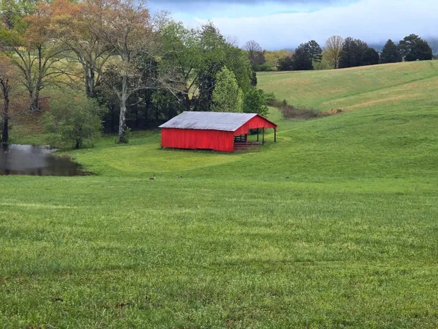 $799,900 | 919 John Burch Road West, Dunlap, TN 37327