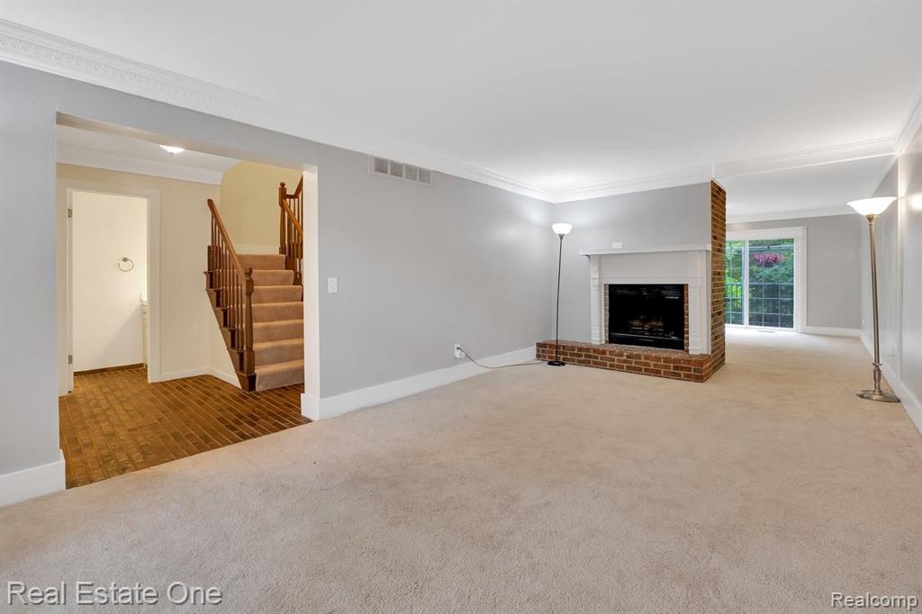 1330 Brook Lane Rochester Hills, MI 48306 - Photo 5 of 21