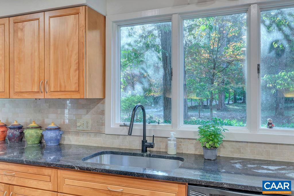 6 Colonial Road Palmyra, VA 22963 - Photo 13 of 50 Gallery Image 13