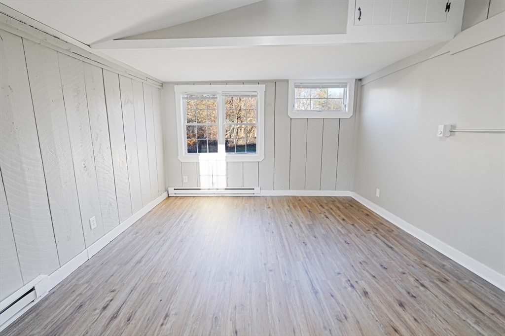 62-64 Willow Road Ayer, MA 01432 - Photo 6 of 40