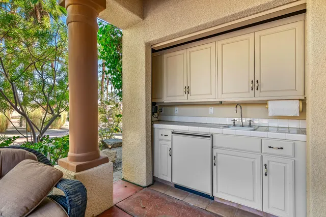 $1,325,000 | 38830 Desert Mirage Drive, Palm Desert, CA 92260