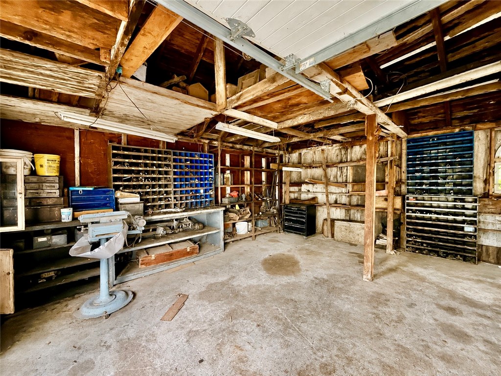 102 Colvintown Road Coventry, RI 02816 - Photo 26 of 31 Gallery Image 26