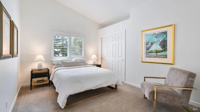 $1,895,000 | 219 Burgundy Road, Healdsburg, CA 95448