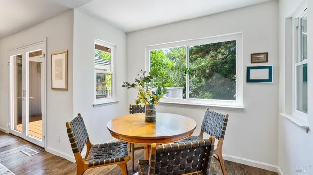 $1,895,000 | 219 Burgundy Road, Healdsburg, CA 95448