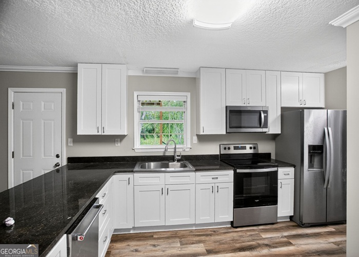 91 Apple Lane Adel, GA 31620 - Photo 8 of 18