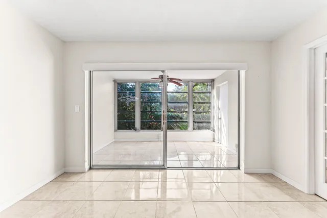 $249,999 | 400 Northeast 20th Street, Unit D101, Boca Raton, FL 33431