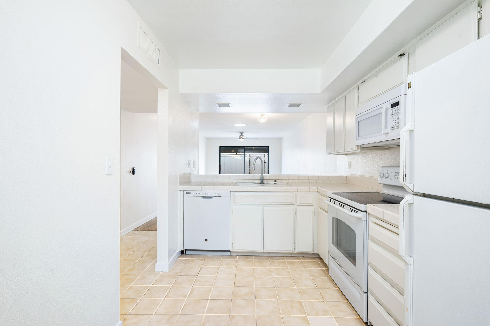69573 Huerta Court Rancho Mirage, CA 92270 - Photo 11 of 31 19-web-or-mls-AHHuerta-19_Final