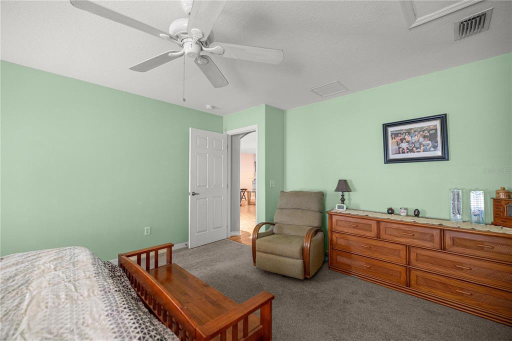 15771 Southwest 13th Circle Ocala, FL 34473 - Photo 16 of 29 a living room with furniture