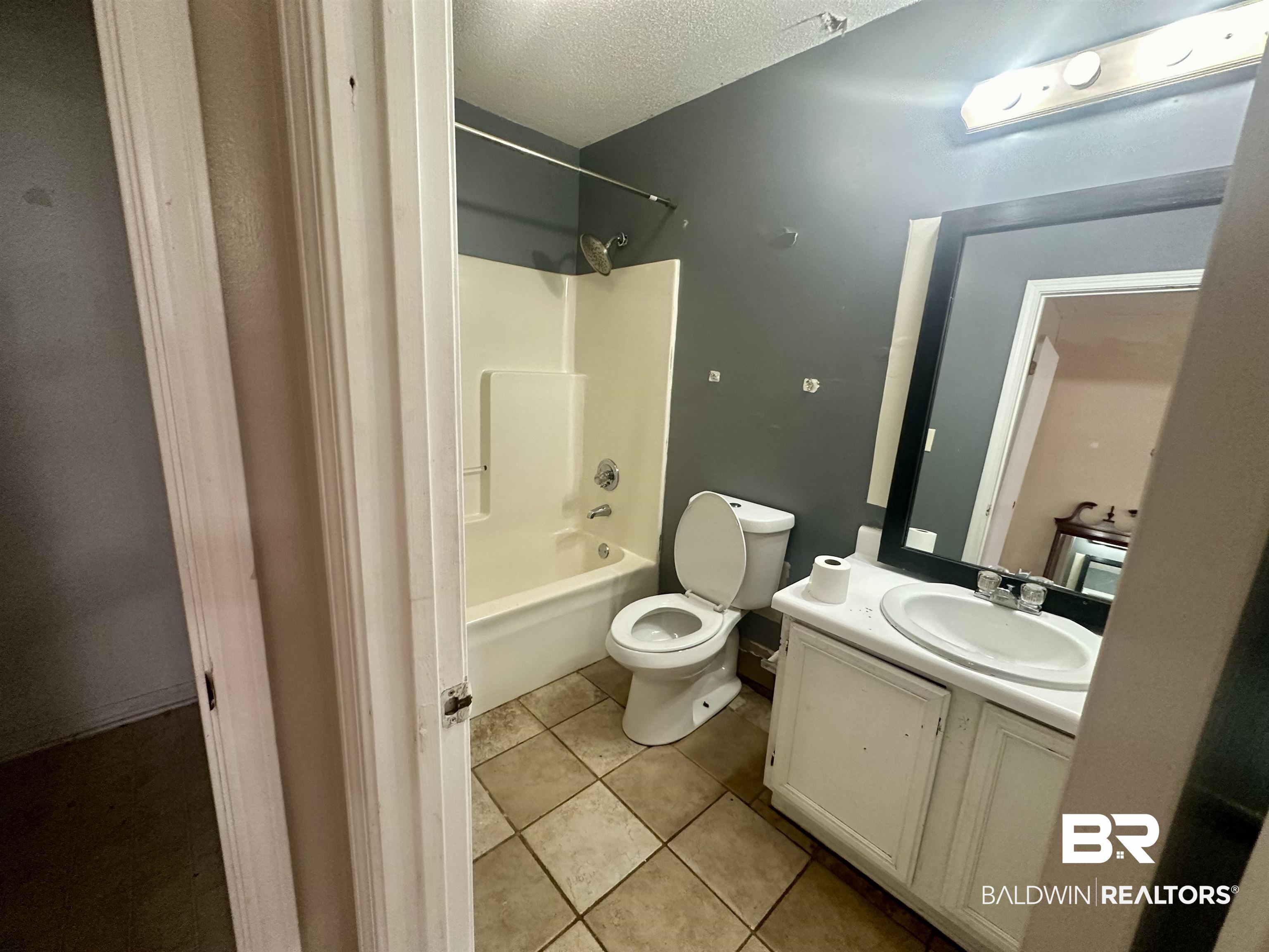 519 Carolyn Avenue Foley, AL 36535 - Photo 15 of 27 Gallery Image 15