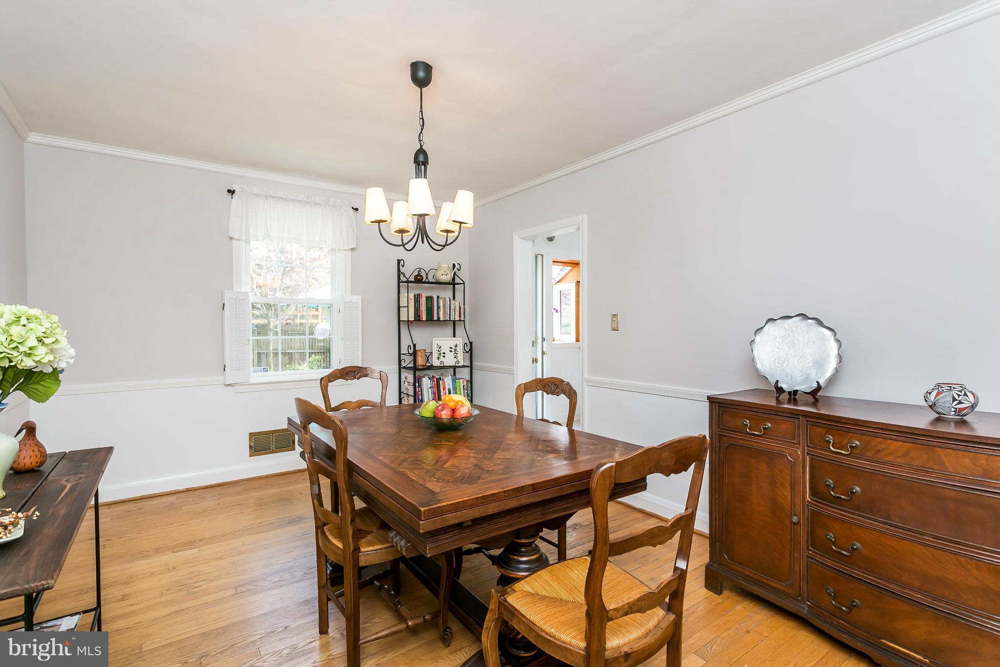 149 Stanmore Road Baltimore, MD 21212 - Photo 9 of 24 Dining Room