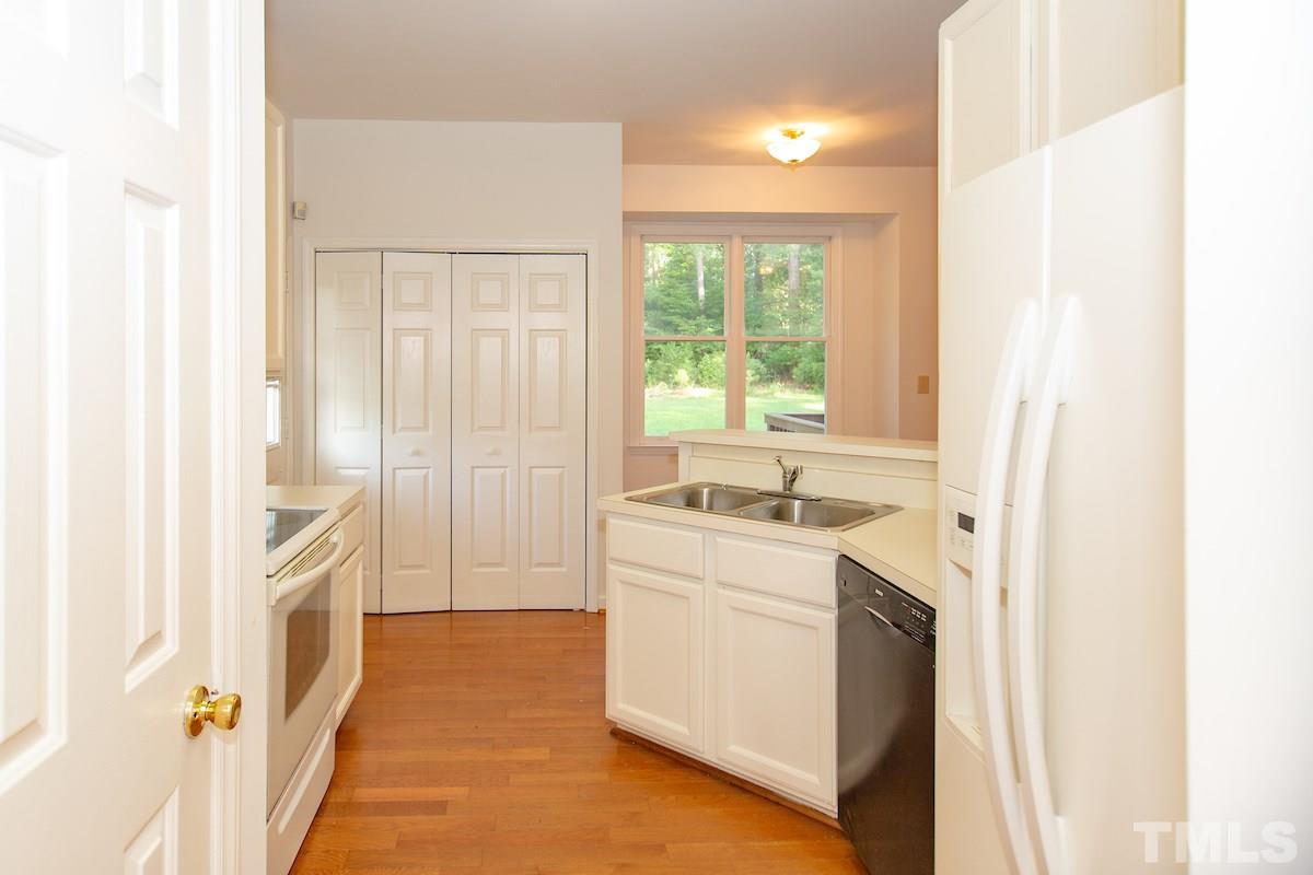 4811 Mandel Road Durham, NC 27712 - Photo 10 of 28 Gallery Image 10