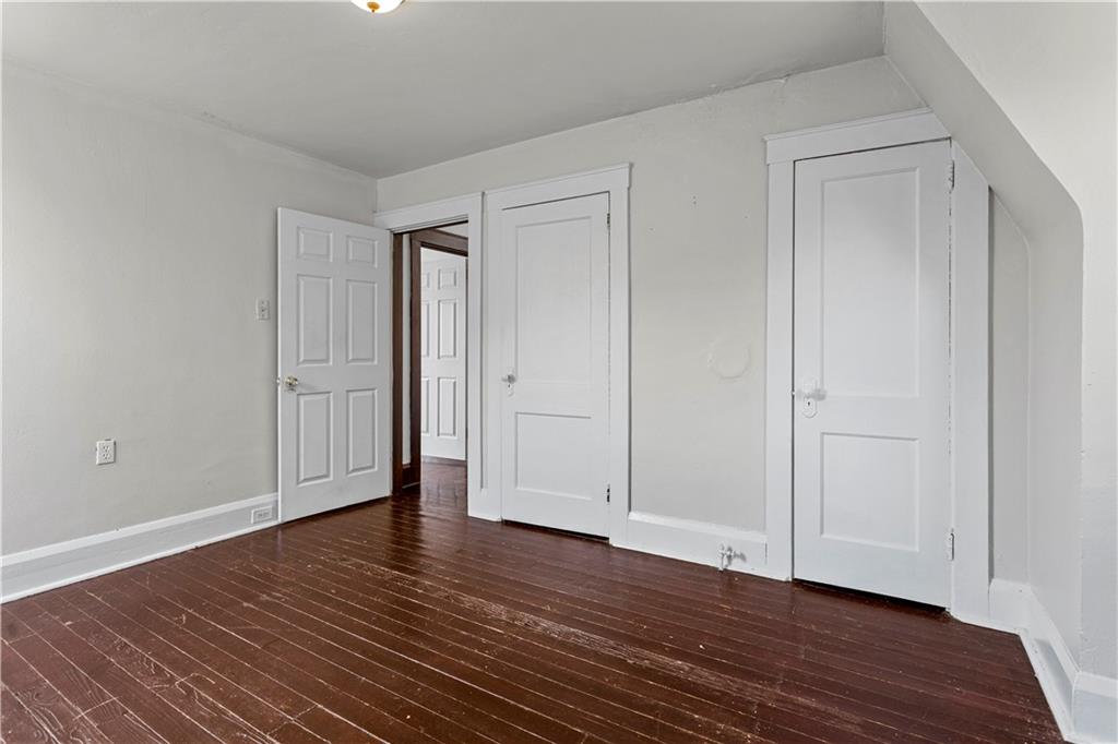 4048 Franklin Road Pittsburgh, PA 15214 - Photo 21 of 25 a view of empty room with wooden floor
