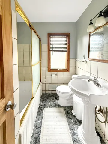 $300,000 | 2161 Ross Avenue East, St. Paul, MN 55119