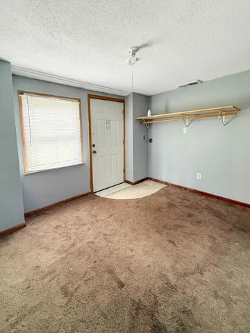 $300,000 | 2161 Ross Avenue East, St. Paul, MN 55119