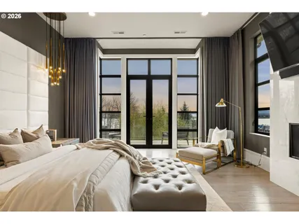 $6,975,000 | 8001 Southeast Evergreen Highway, Vancouver, WA 98664