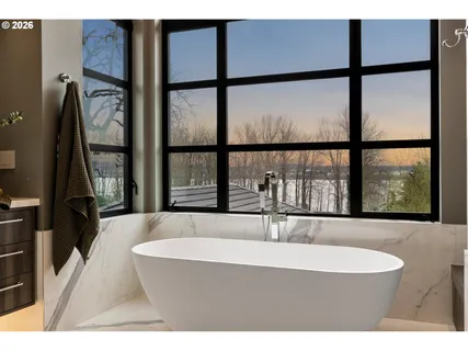 $6,975,000 | 8001 Southeast Evergreen Highway, Vancouver, WA 98664