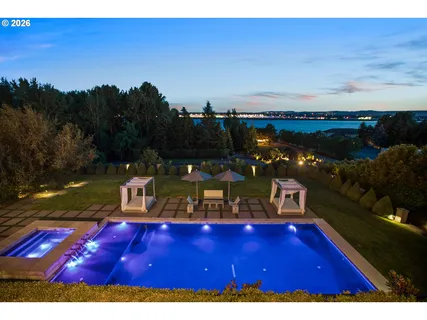 $6,975,000 | 8001 Southeast Evergreen Highway, Vancouver, WA 98664