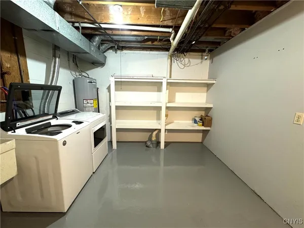 $2,200 | 62 Chestnut Road, New Hartford, NY 13413