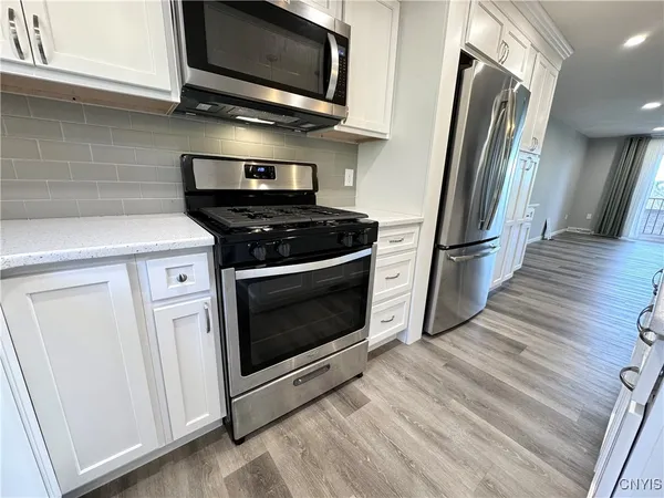 $2,200 | 62 Chestnut Road, New Hartford, NY 13413