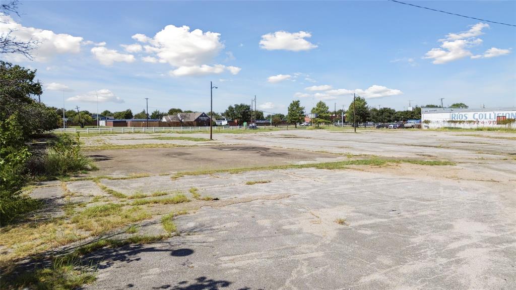 4501 Interstate 30 Mesquite, TX 75150 - Photo 14 of 20 a view of an ocean beach