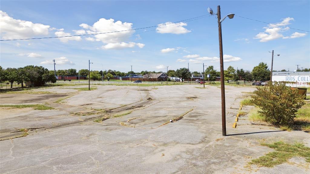4501 Interstate 30 Mesquite, TX 75150 - Photo 18 of 20 a view of a lake