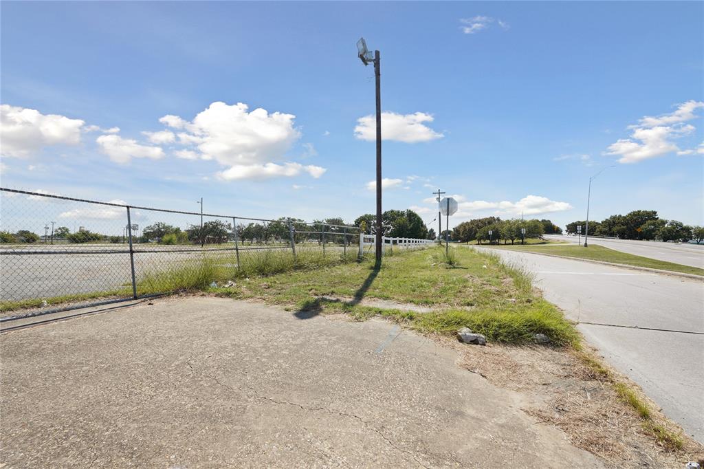 4501 Interstate 30 Mesquite, TX 75150 - Photo 10 of 20 a view of a lake