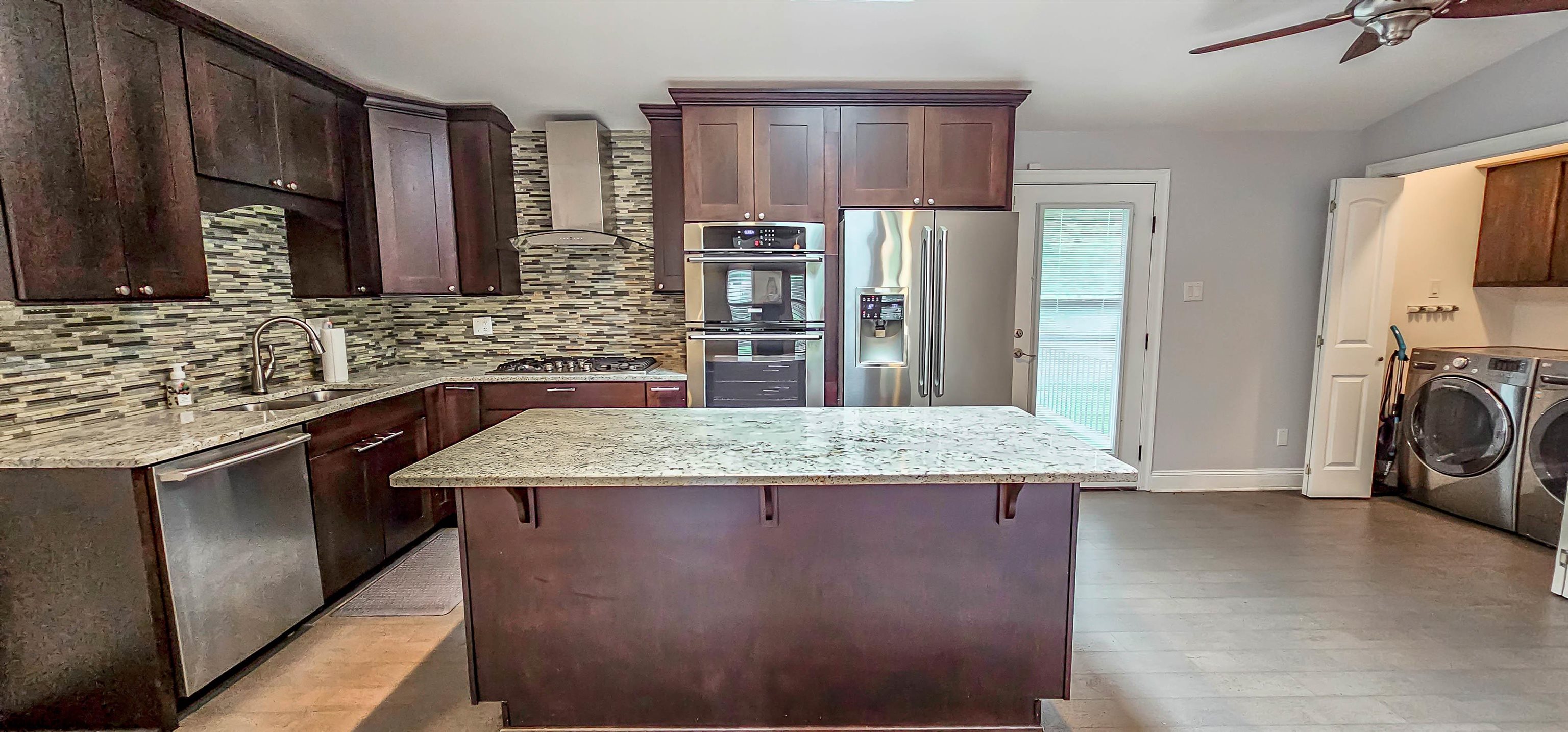461 South White Station Road Memphis, TN 38117 - Photo 3 of 26 Gallery Image 3