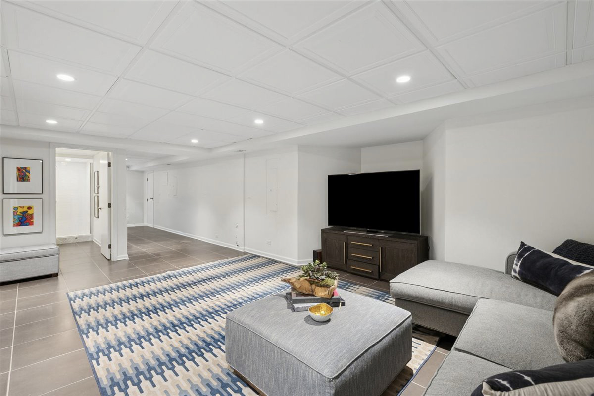 375 Washington Road Lake Forest, IL 60045 - Photo 32 of 45