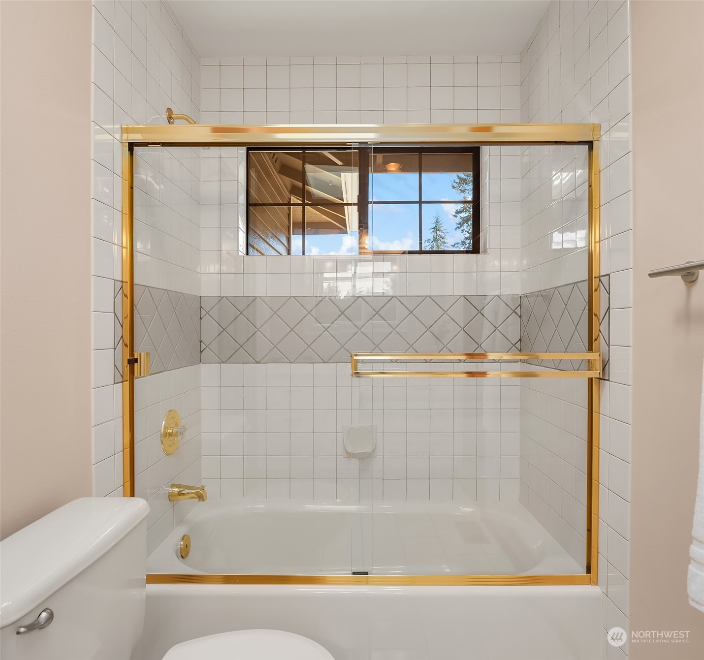 121 173rd Place Southeast Bothell, WA 98012 - Photo 30 of 39 a bathroom with a bathtub and a shower