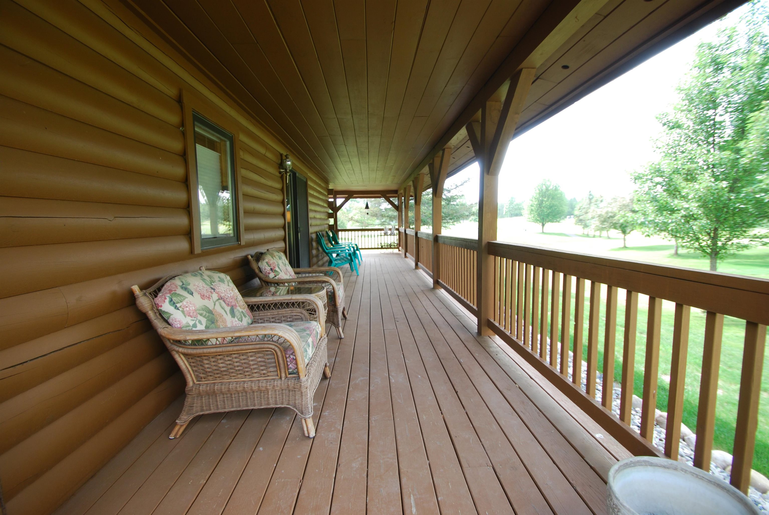 5592 Linksview Way Gladwin, MI 48624 - Photo 3 of 87 1947550-6783bae6-e164-4bc8-a1ba-1e4d5888ad30.JPG