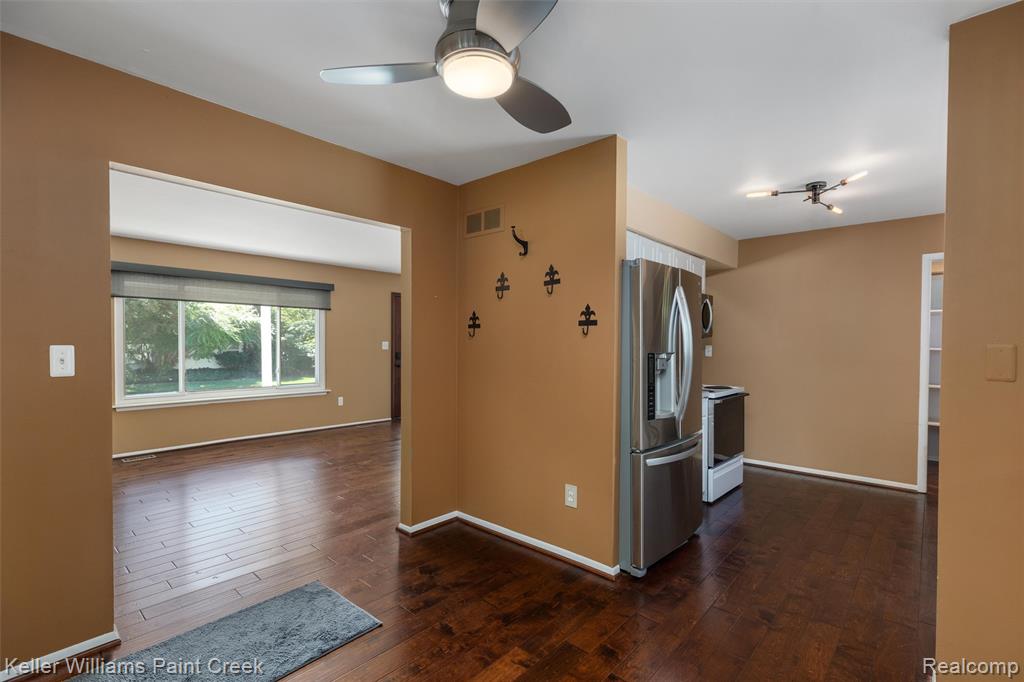 800 Lockwood Road Royal Oak, MI 48067 - Photo 25 of 27 Gallery Image 25
