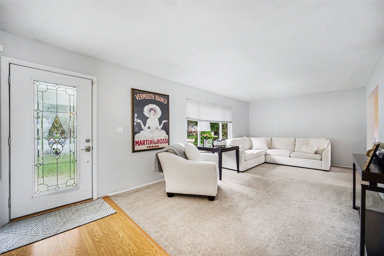 464 Springbrook Crescent Saline, MI 48176 - Photo 7 of 28